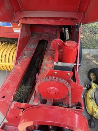 Image of New Holland BC5060 equipment image 4