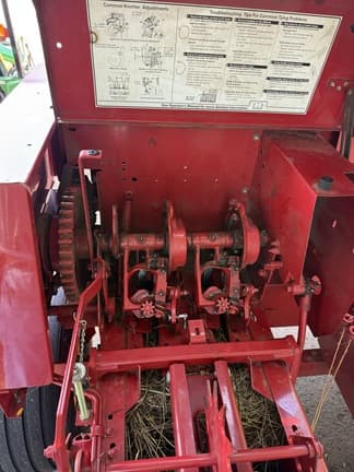Image of New Holland BC5060 equipment image 1