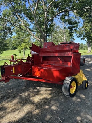 2021 New Holland BC5070 Equipment Image0