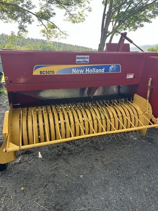 Image of New Holland BC5070 equipment image 4