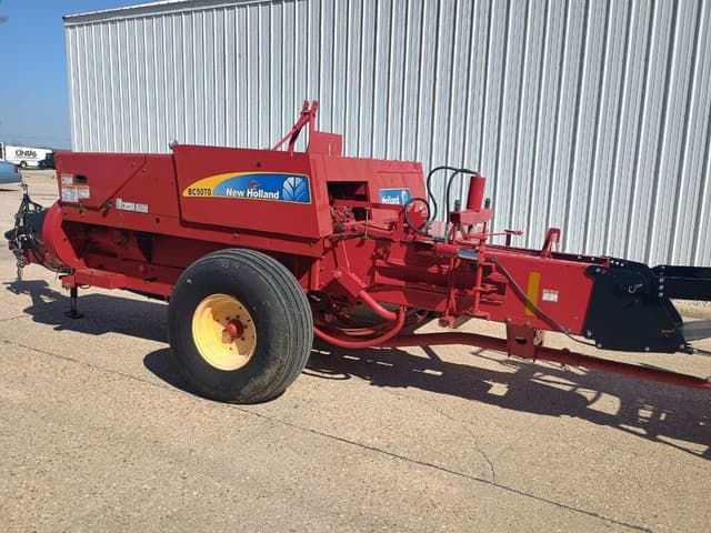 Image of New Holland BC5070 equipment image 3