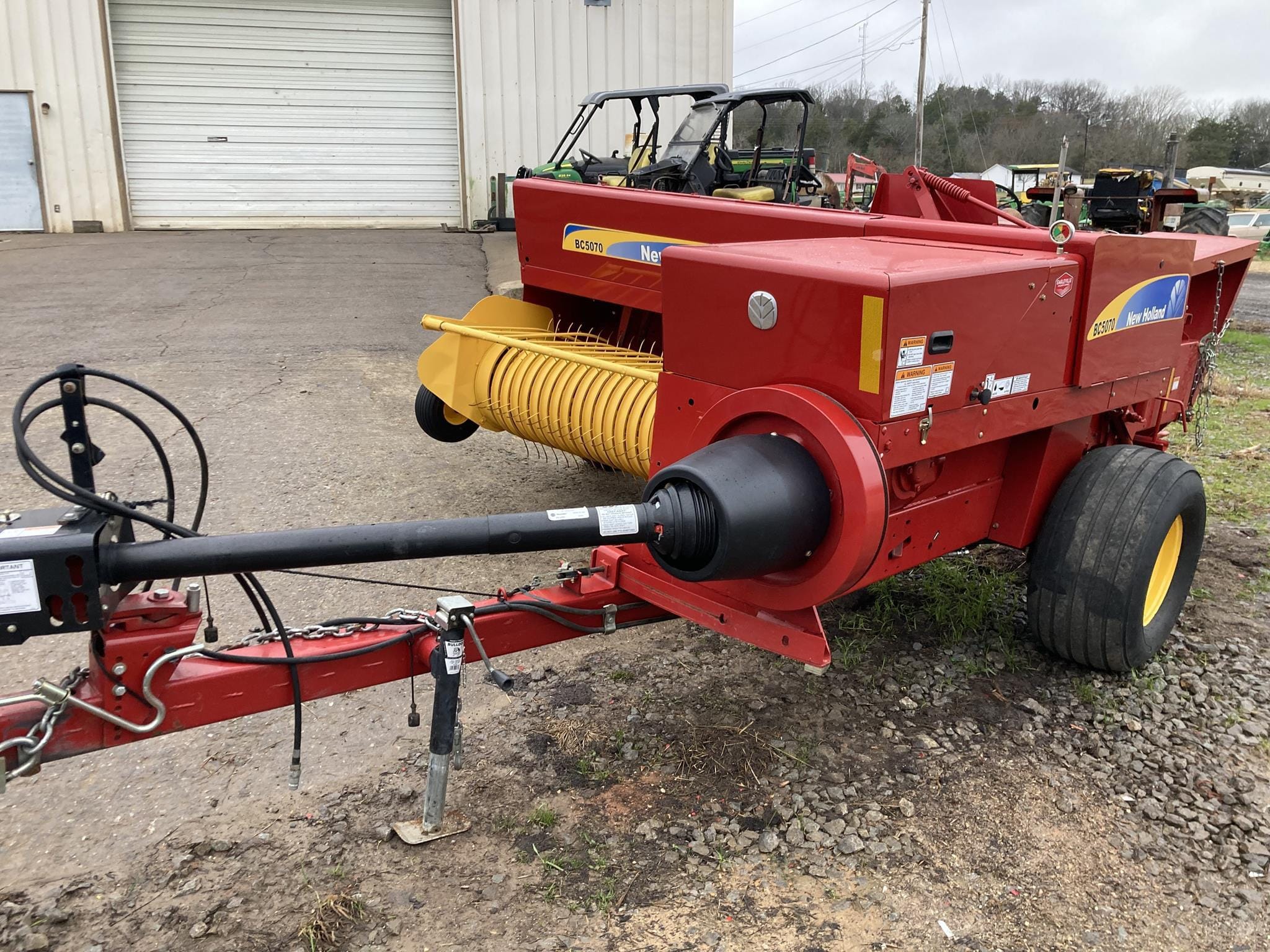 2021 New Holland BC5070 Equipment Image0