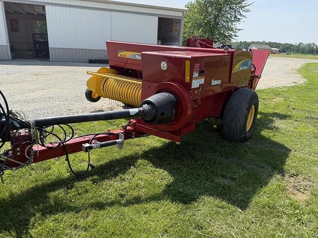 Image of New Holland BC5070 equipment image 2