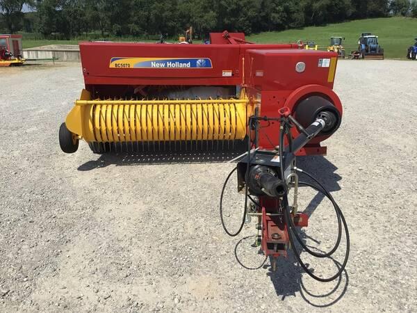 Image of New Holland BC5070 equipment image 2