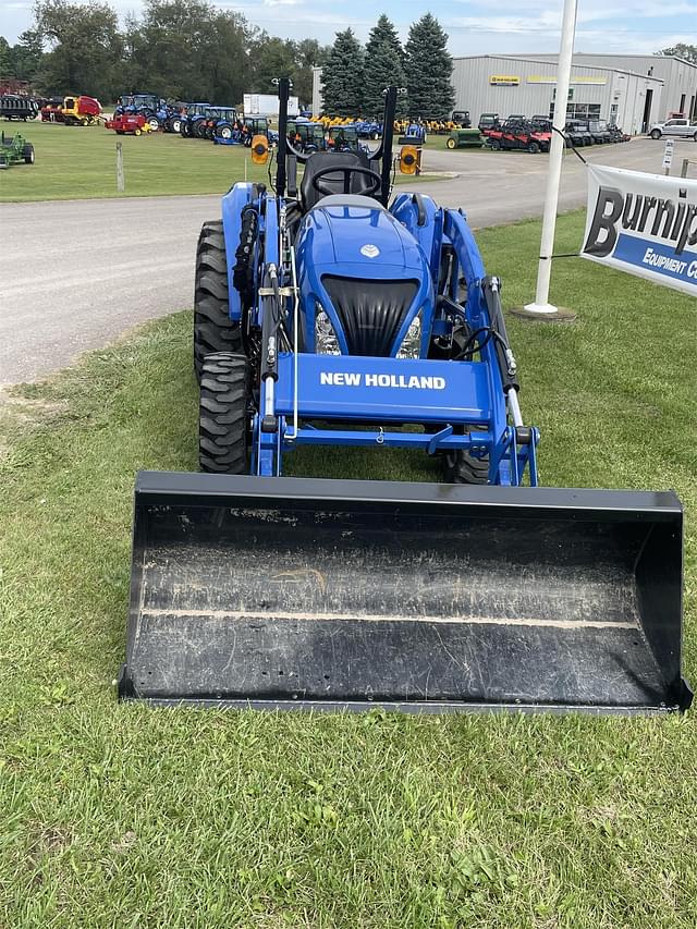 Image of New Holland Boomer 35 equipment image 1