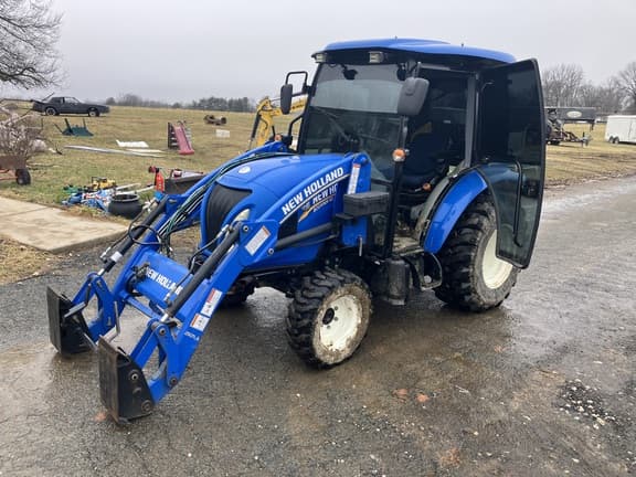 Image of New Holland Boomer 40 Image 1