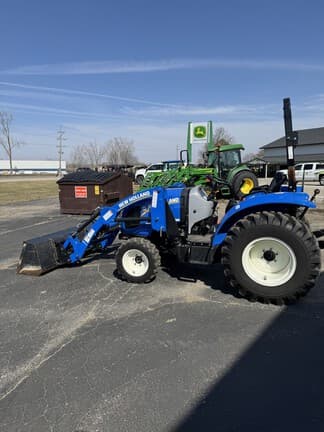 Image of New Holland Boomer 40 equipment image 3