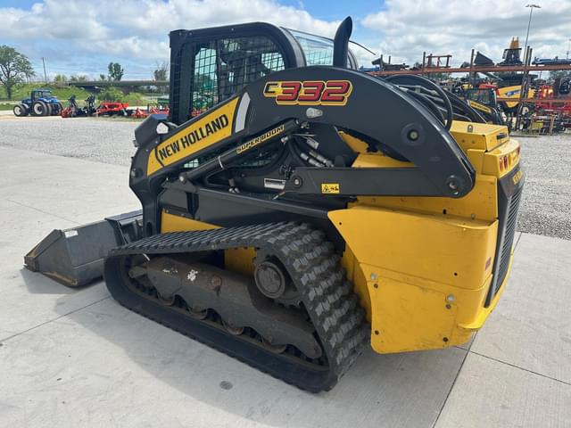 Image of New Holland C332 equipment image 2