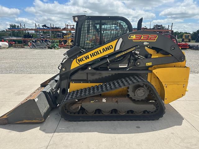 Image of New Holland C332 equipment image 4