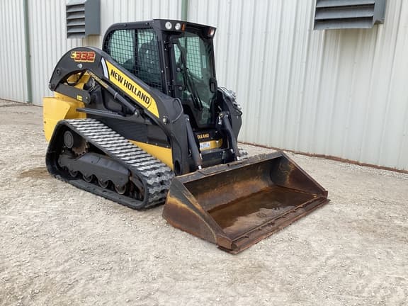 Image of New Holland C332 equipment image 4
