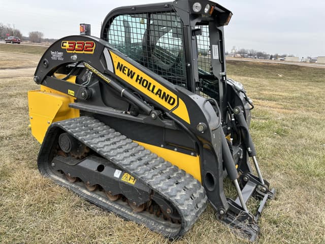Image of New Holland C332 equipment image 1