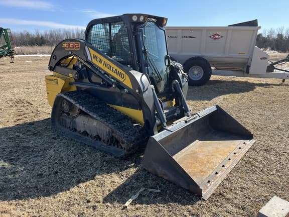 Image of New Holland C332 equipment image 1