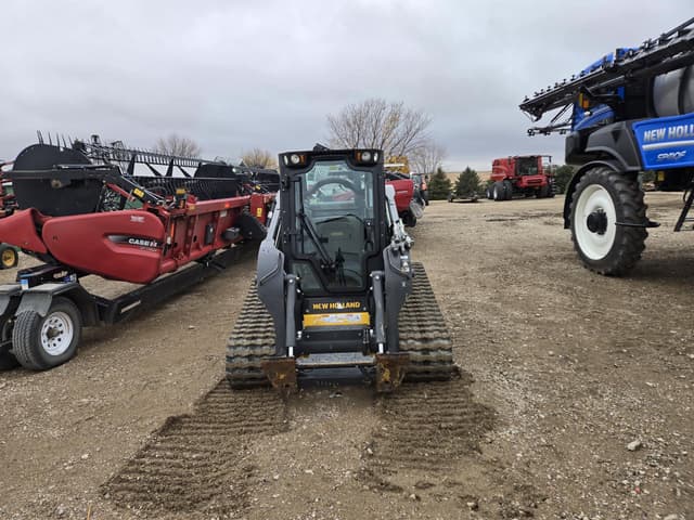 Image of New Holland C332 equipment image 3