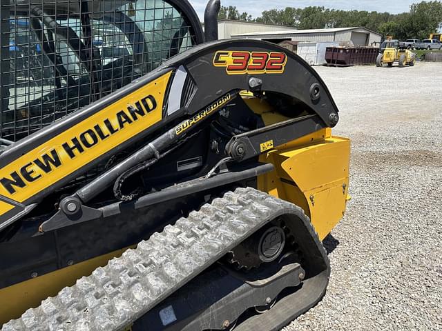 Image of New Holland C332 equipment image 2