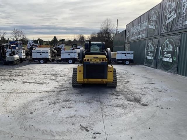 Image of New Holland C332 equipment image 2