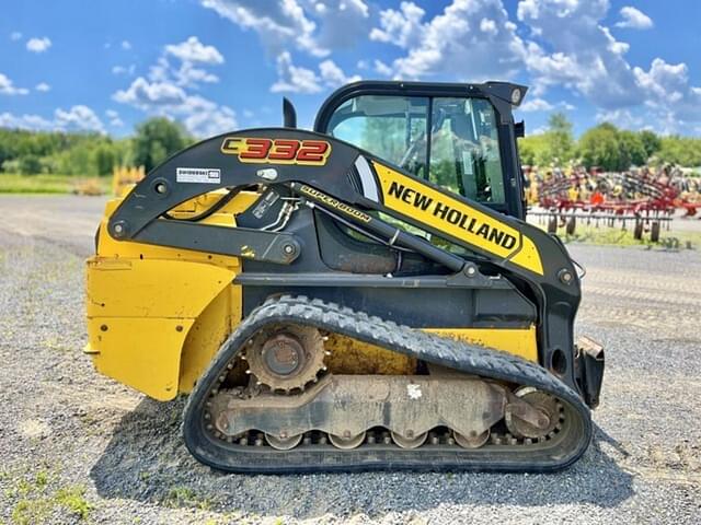 Image of New Holland C332 equipment image 3