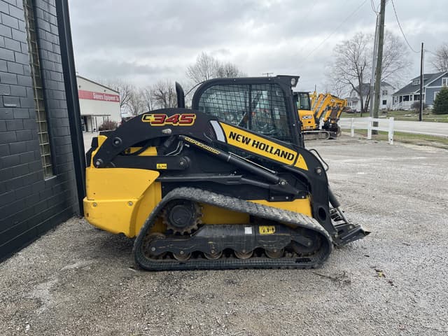 Image of New Holland C345 equipment image 4