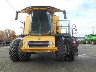 Main image New Holland CR8.90 6