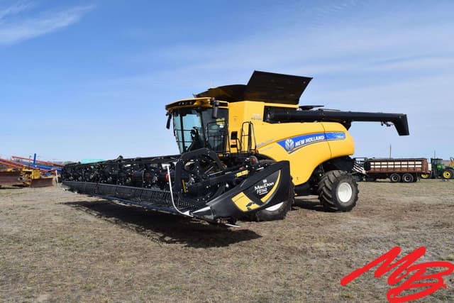 Image of New Holland CR8.90 equipment image 1