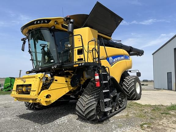 Image of New Holland CR9.90 equipment image 1