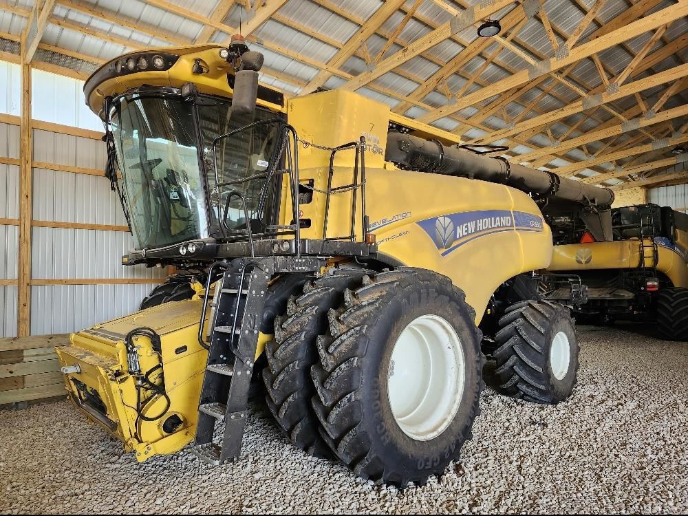 2021 New Holland CR9.90 Equipment Image0