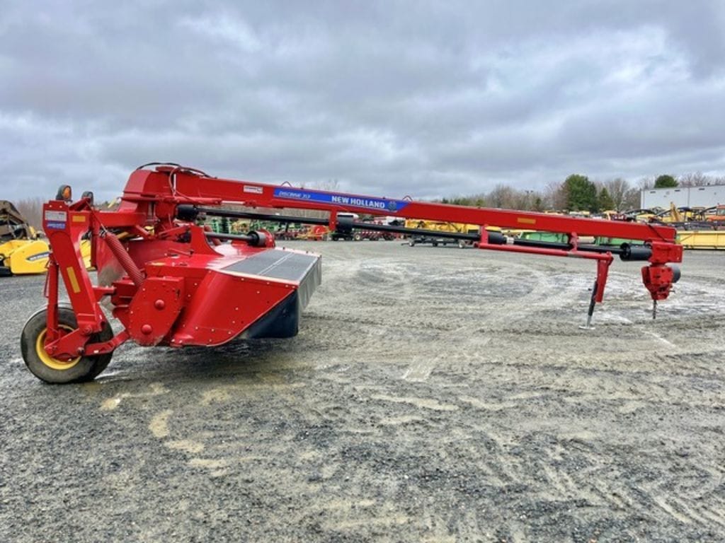 2021 New Holland 313 Equipment Image0