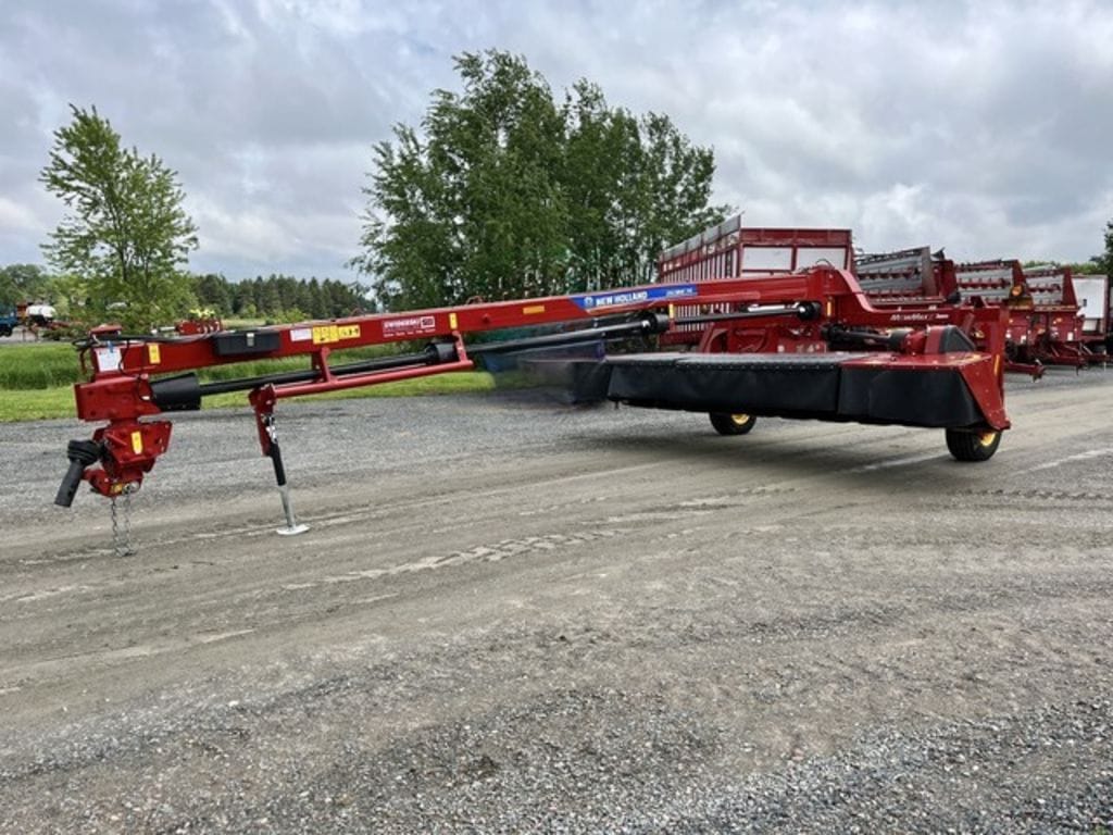 2021 New Holland 316 Equipment Image0