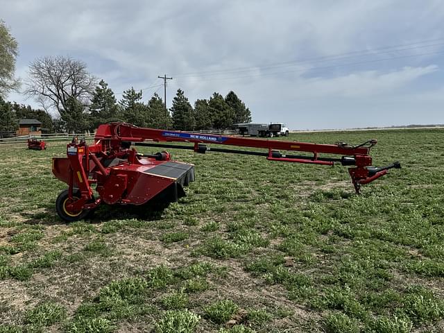 Image of New Holland 313 equipment image 3