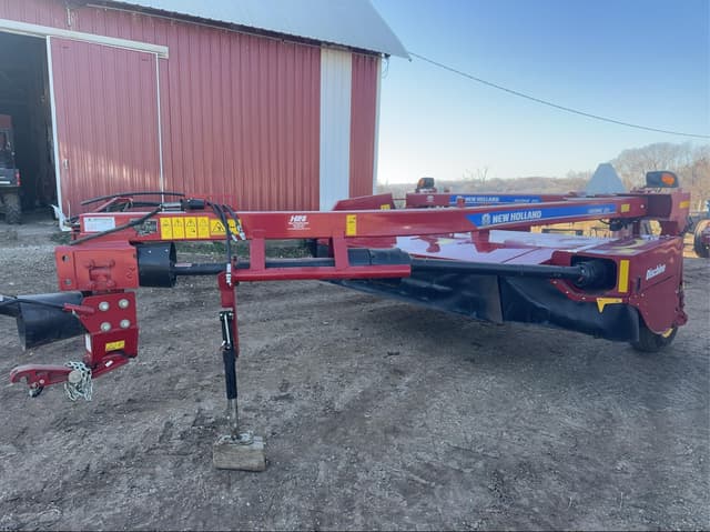 Image of New Holland 210 equipment image 1