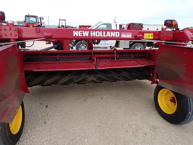 Image of New Holland Discbine 210 equipment image 4