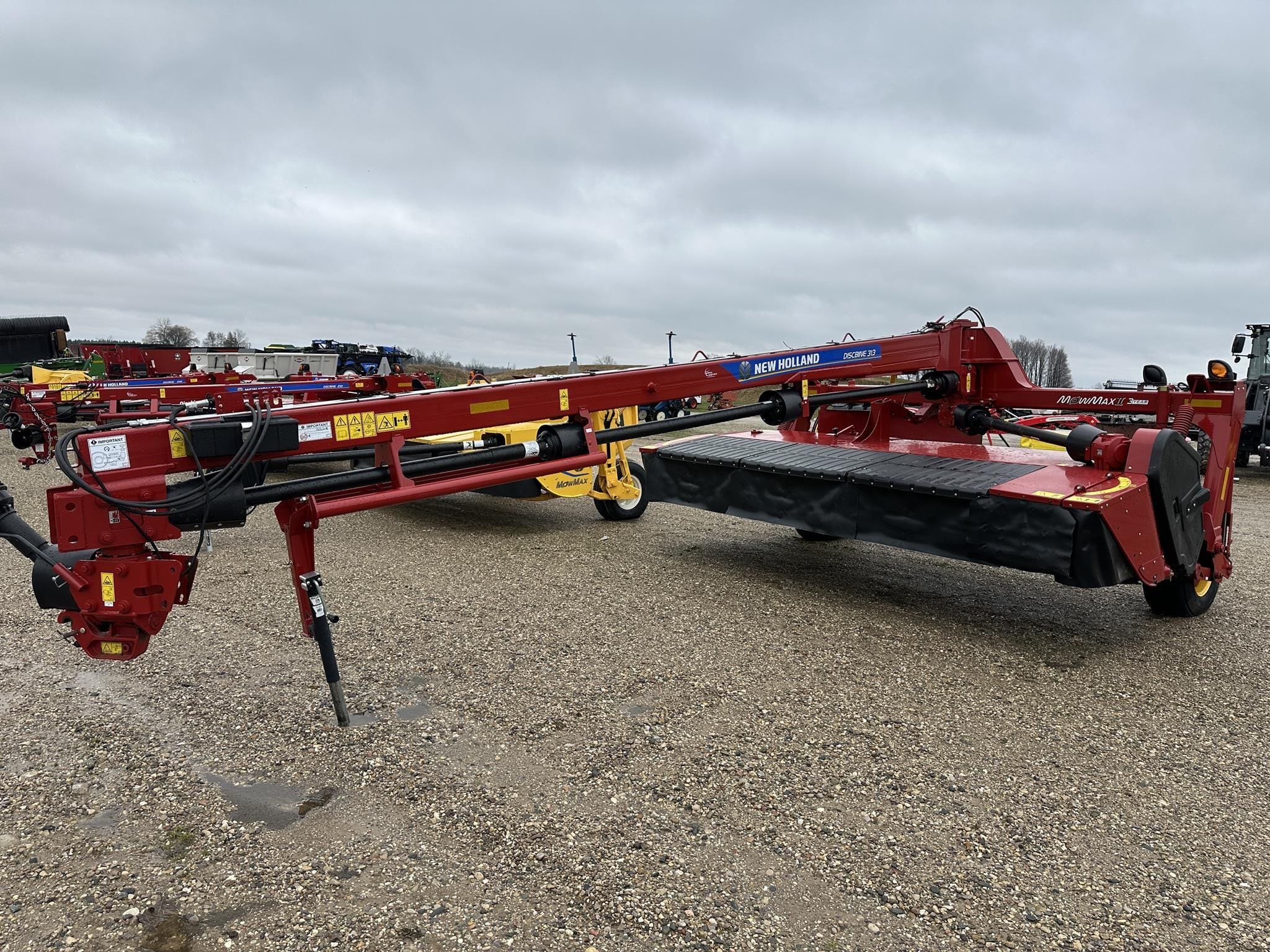 2021 New Holland 313 Equipment Image0