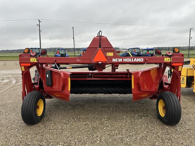 Image of New Holland 313 equipment image 3