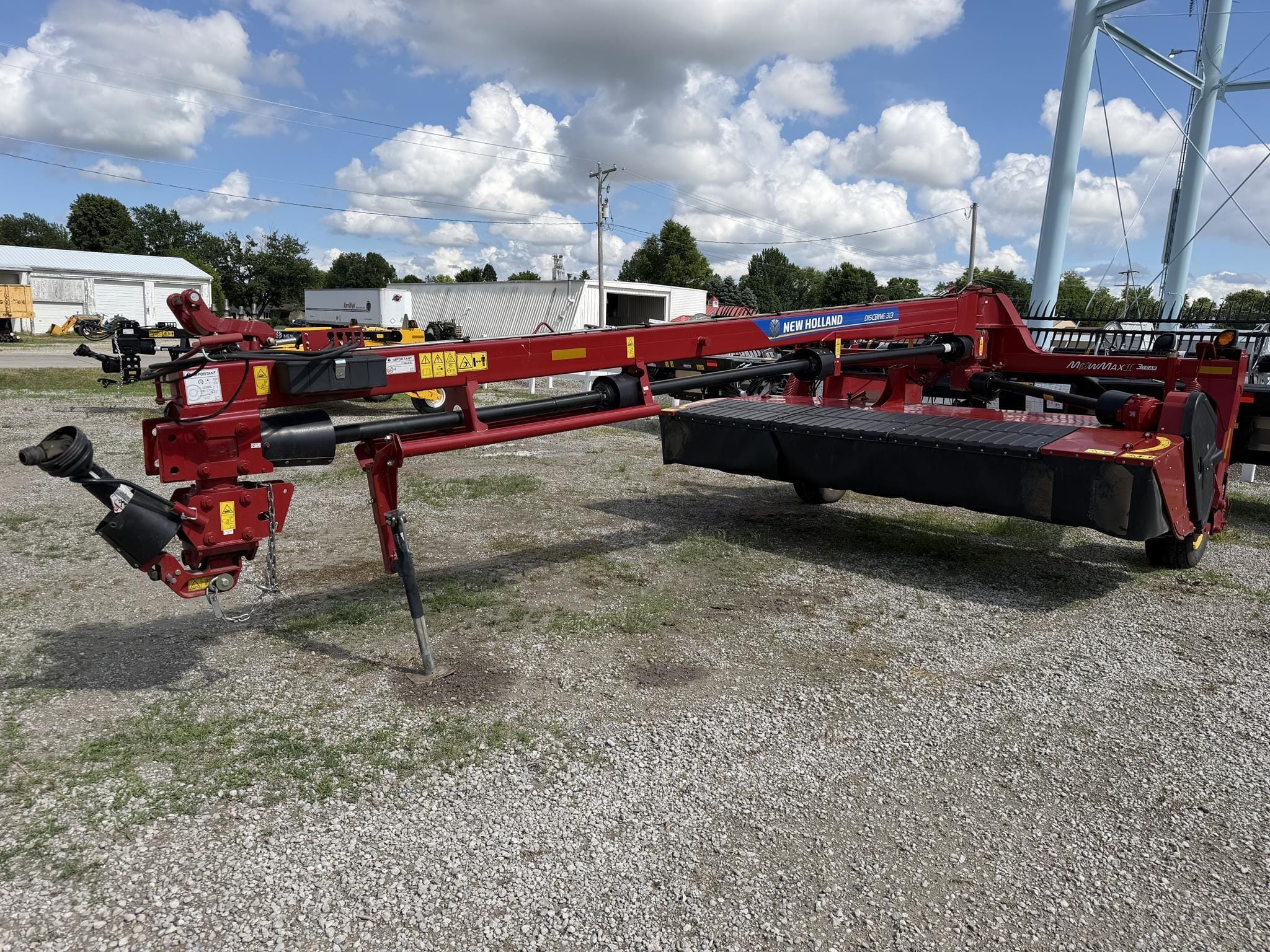 2021 New Holland 313 Equipment Image0