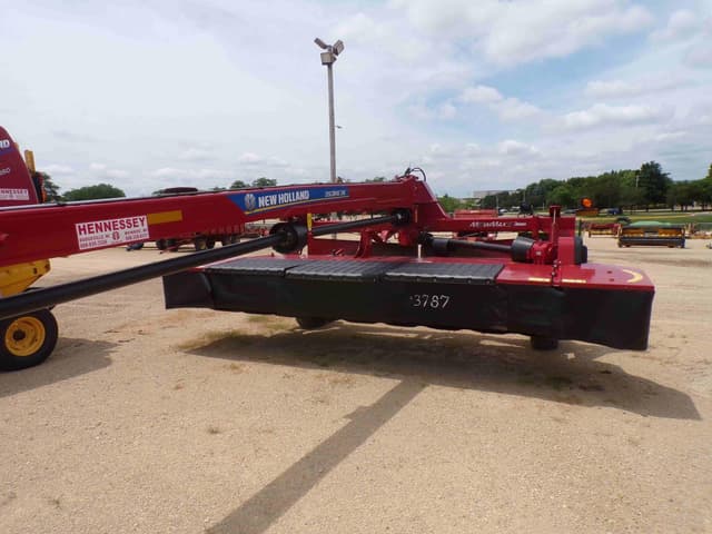 Image of New Holland 316 equipment image 3