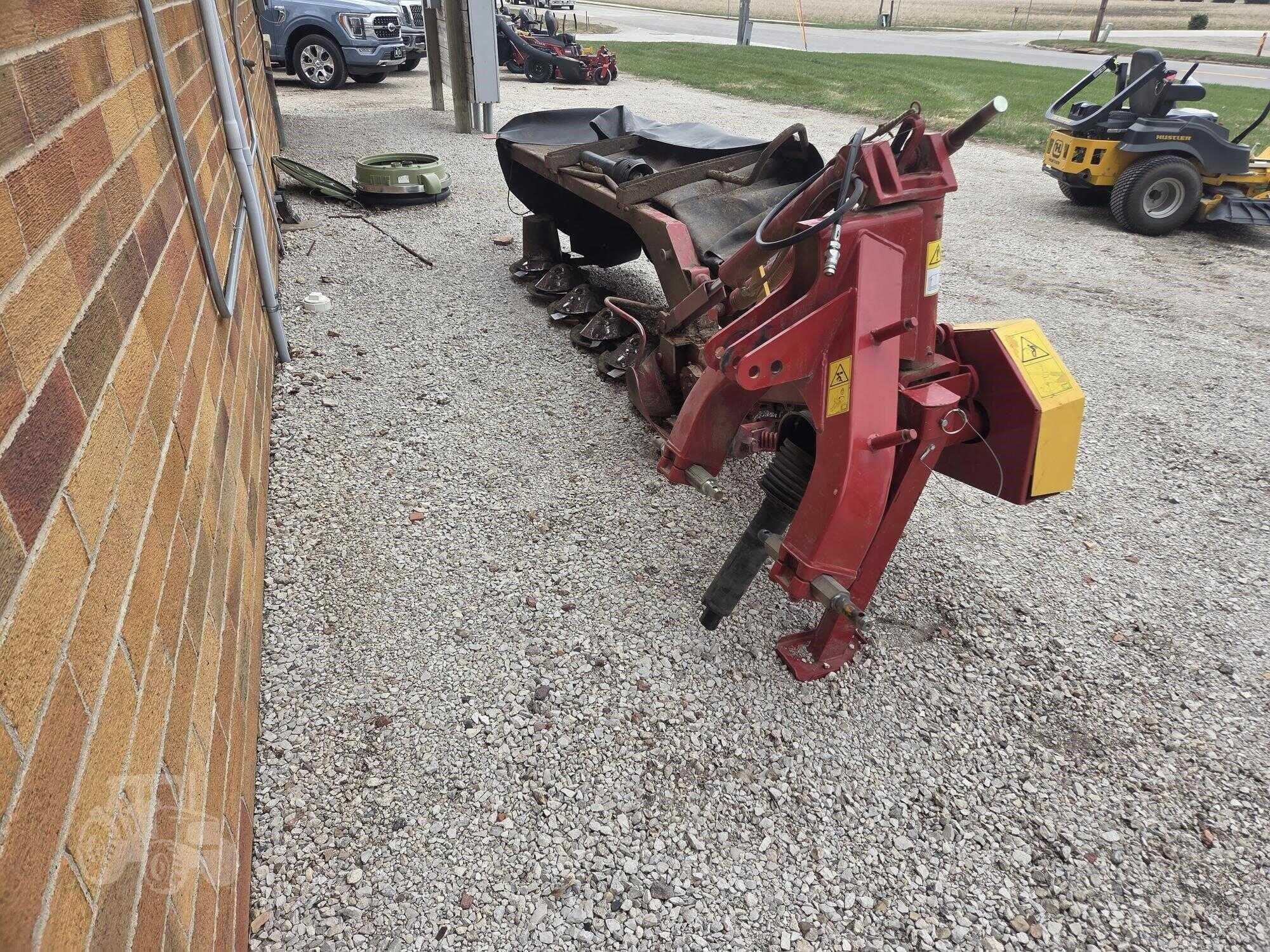 2021 New Holland Duradisc 108M Equipment Image0