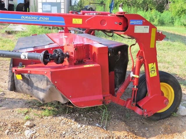Image of New Holland Duradisc 210M equipment image 4