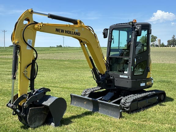 2021 New Holland E37C Equipment Image0