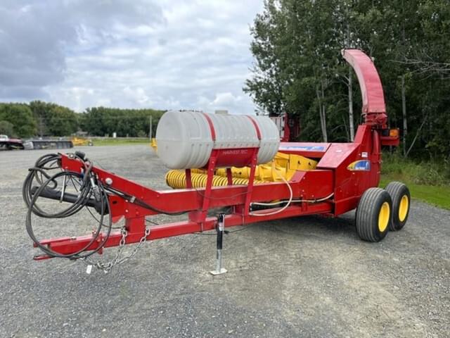 Image of New Holland FP240 equipment image 1