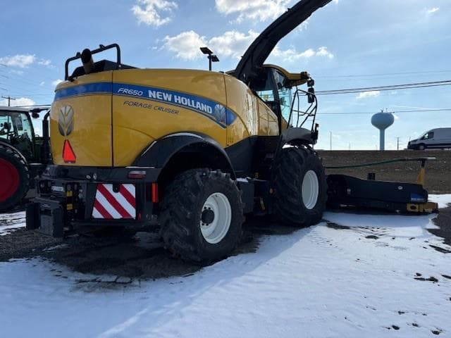 Image of New Holland FR650 equipment image 3