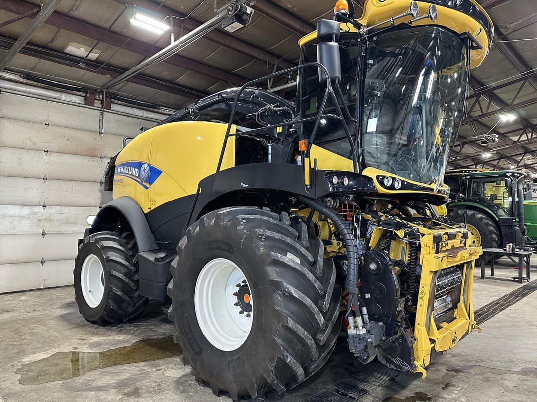 Image of New Holland FR780 Image 1