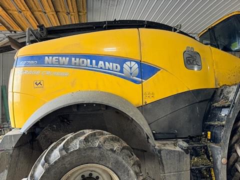 Image of New Holland FR780 equipment image 2