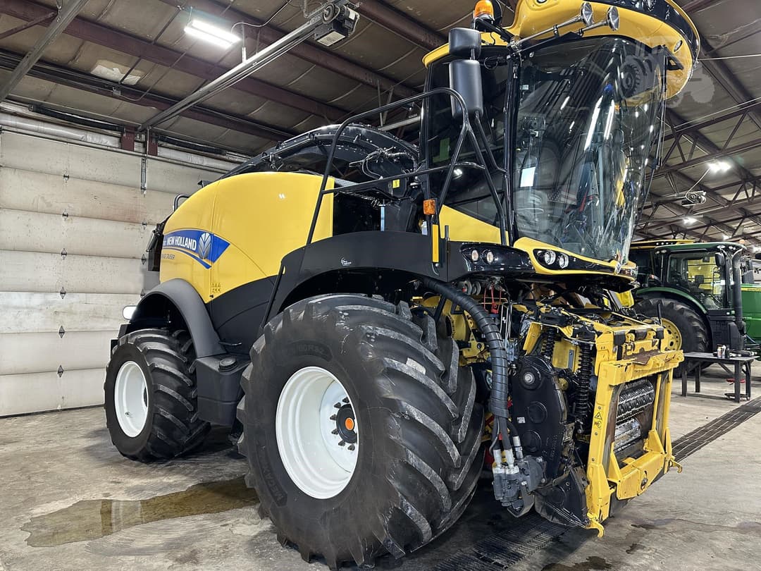 Image of New Holland FR780 Image 1