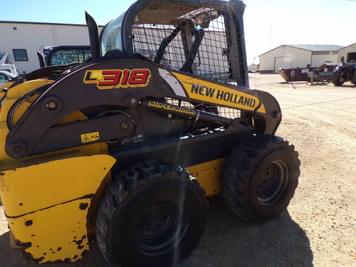 Main image New Holland L318