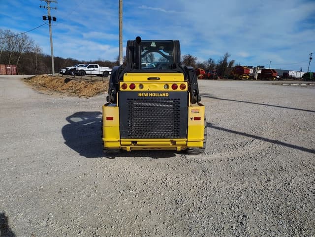 Image of New Holland L318 equipment image 4