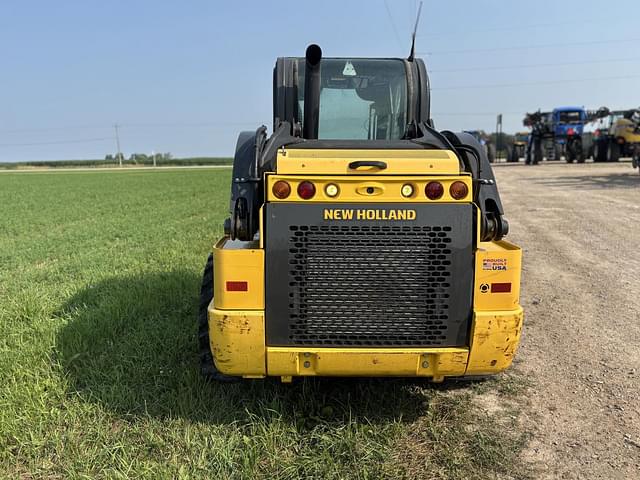 Image of New Holland L320 equipment image 3