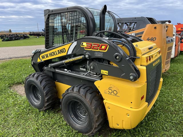 Image of New Holland L320 equipment image 2