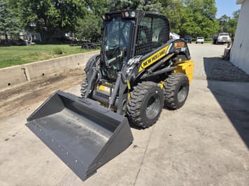 Main image New Holland L320