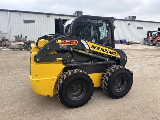 Image of New Holland L320 equipment image 2