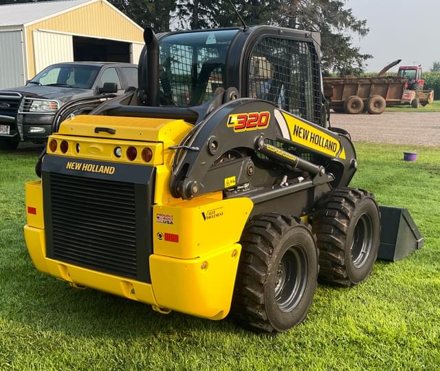 Image of New Holland L320 equipment image 2