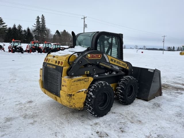 Image of New Holland L320 equipment image 4